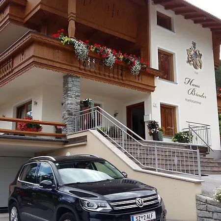 Haus Binder Pensionat 3*