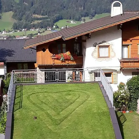 Gæstehus Haus Binder Ried im Zillertal