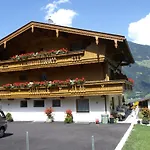 白恩德尔之家酒店 招待所 3*
