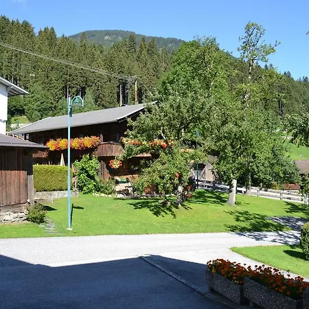 Haus Binder Πανσιόν